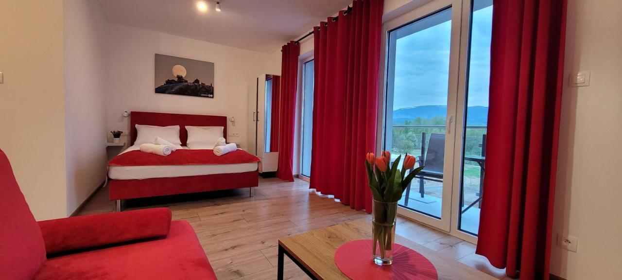 Kolorowe Cieplice - Apartamenty Z Widokiem Na Karkonosze Jelenia Góra Extérieur photo
