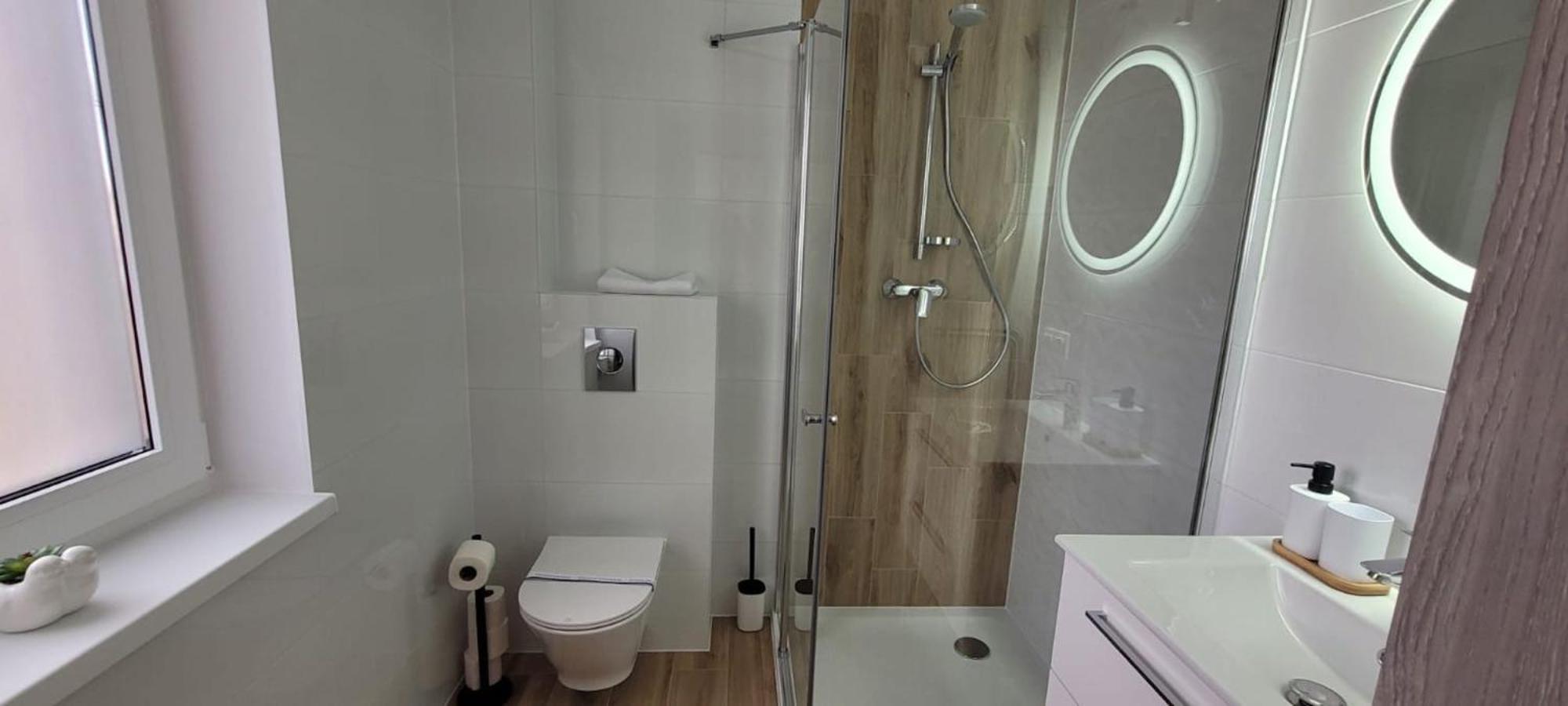 Kolorowe Cieplice - Apartamenty Z Widokiem Na Karkonosze Jelenia Góra Extérieur photo
